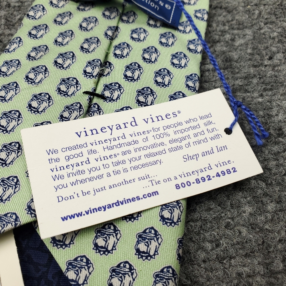 Vineyard Vines Georgetown Hoyas Silk Tie Bulldog Mascot Light Green Formal NEW - Picture 7 of 12
